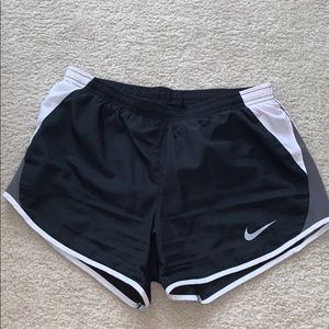 NIKE 🌸 SHORTS 🌸